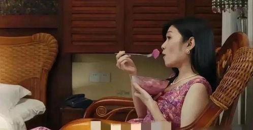 娱乐八卦吃瓜少女是谁,她是如何成为网络红人的？  第2张